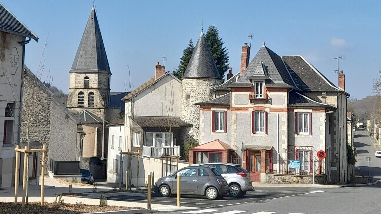 Photo of Others in Ferrieres-sur-Sichon