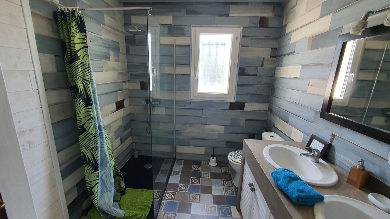 Photo of Bathroom in Gujan-Mestras