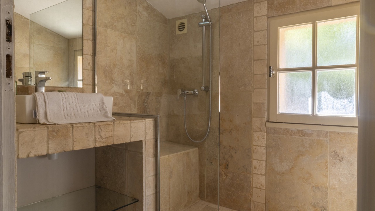 Photo of Bathroom in Paradou