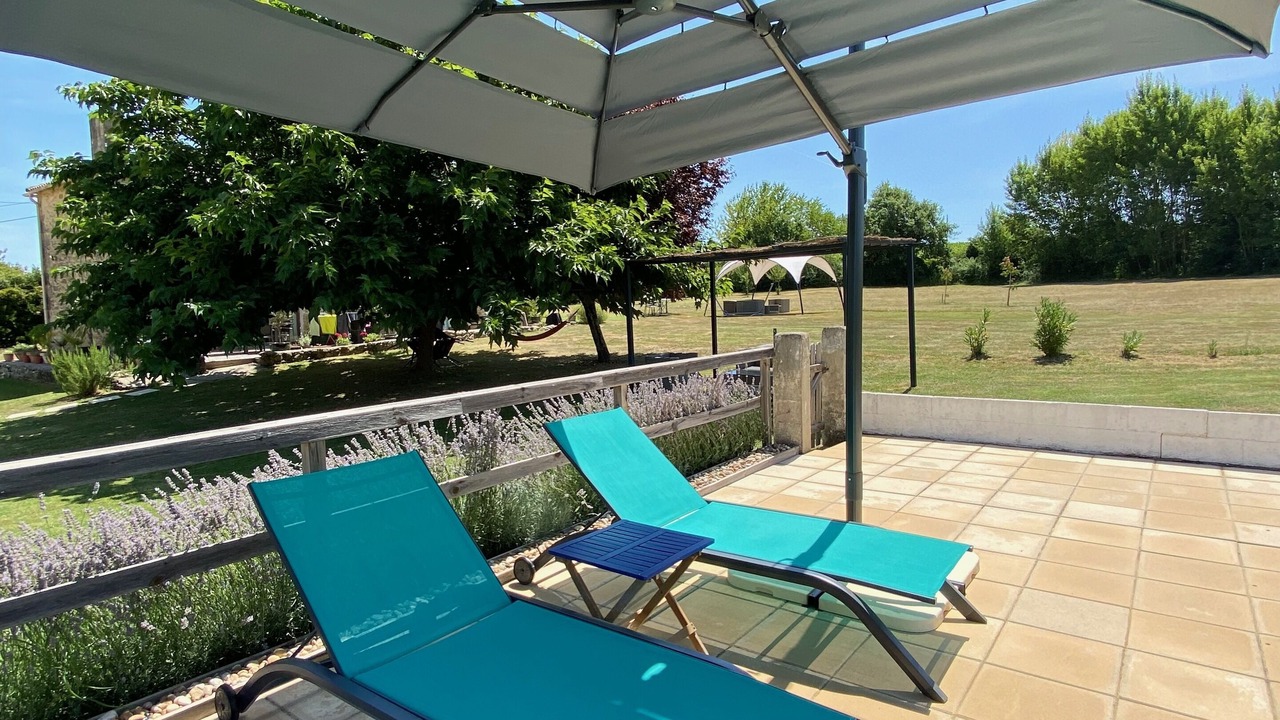 Photo of Patio Balcony in Auriolles