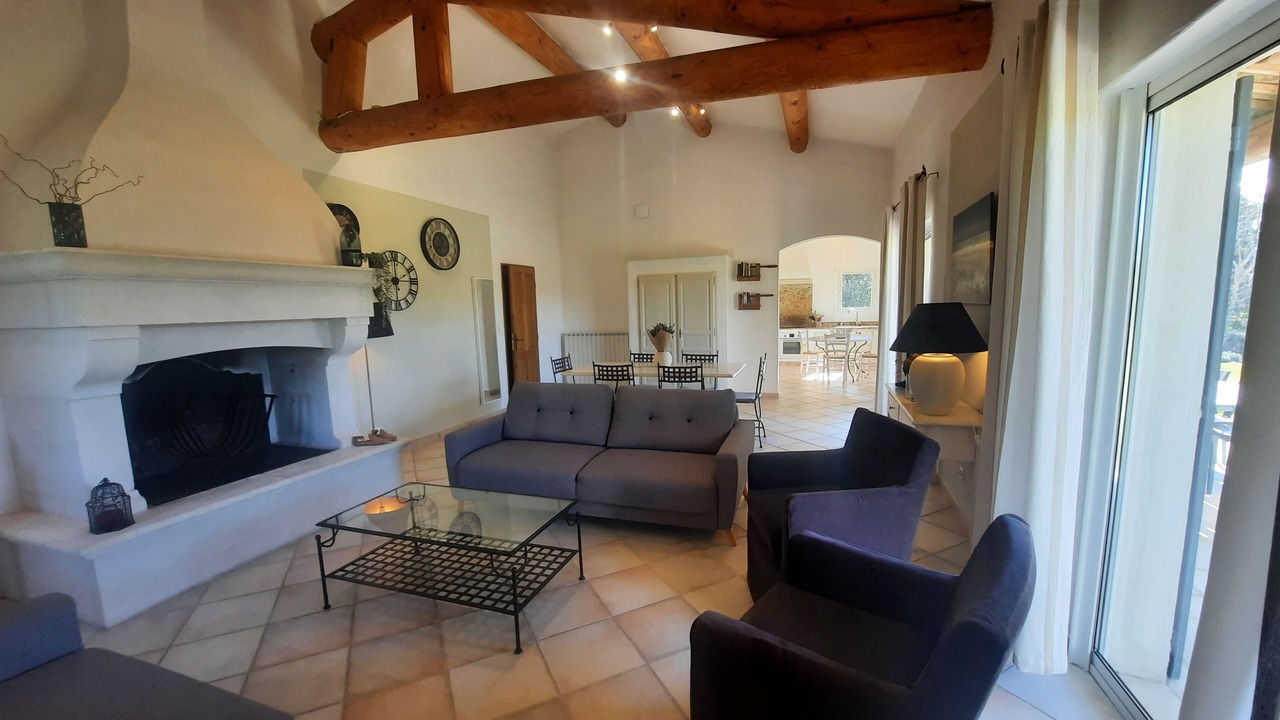 Photo of Livingroom in Cabrieres-d'Avignon