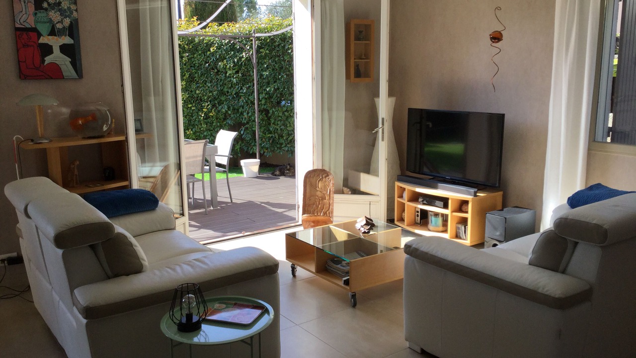 Photo of Livingroom in Cabrieres-d'Avignon