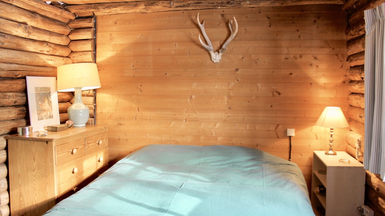 Photo of Bedroom in Adainville