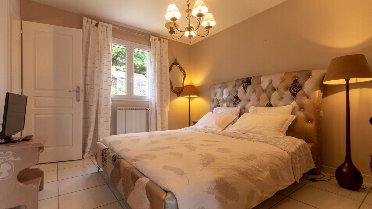 Photo of Bedroom in Eyragues