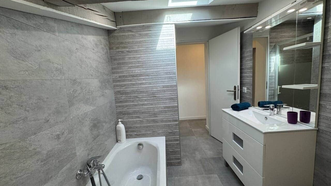 Photo of Bathroom in Ventabren