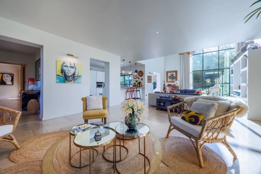 Photo of Livingroom in Cabries