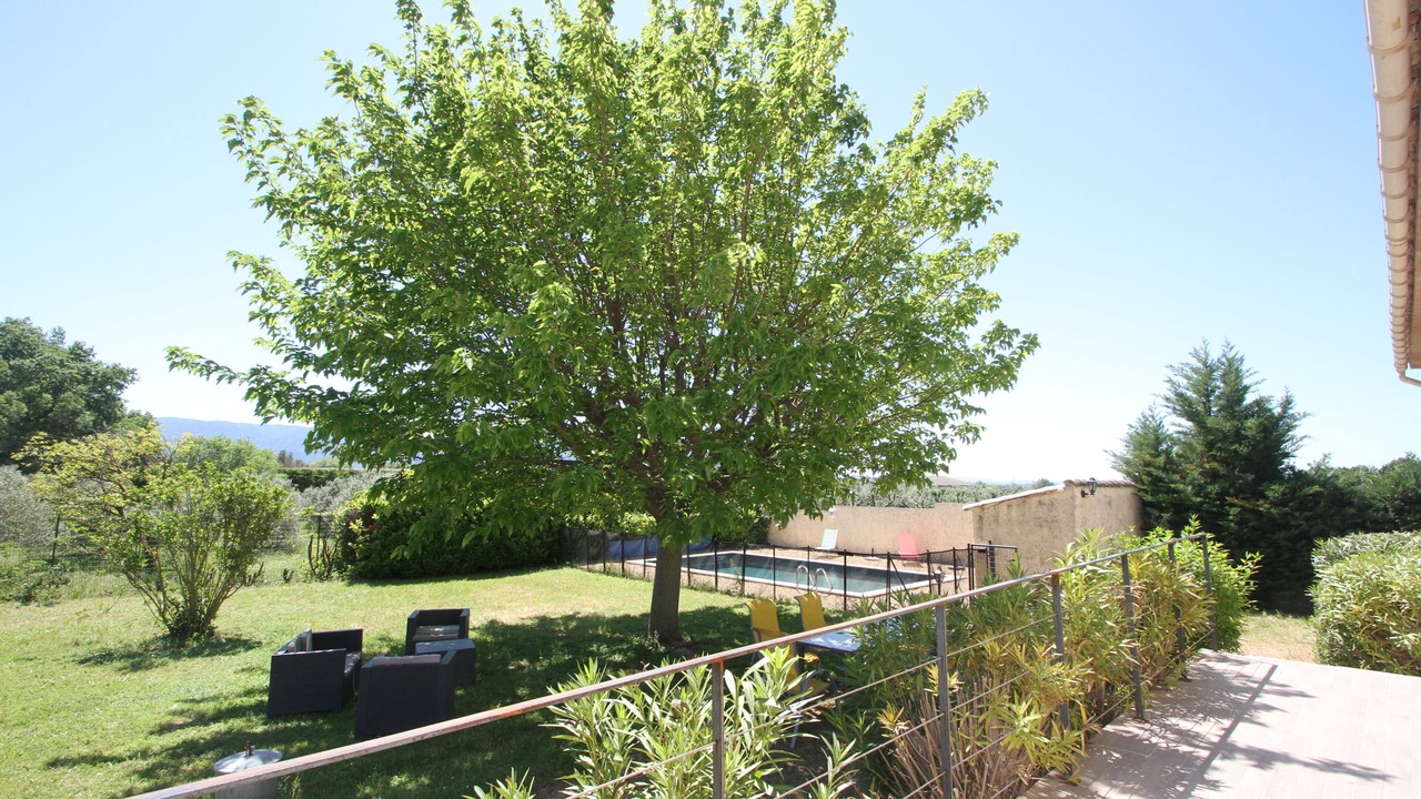 Photo of Outdoor in Cabrieres-d'Avignon