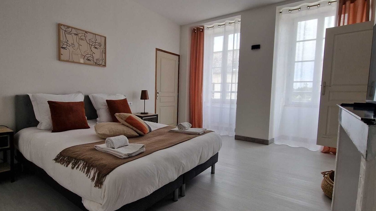 Photo of Bedroom in Saint-Satur