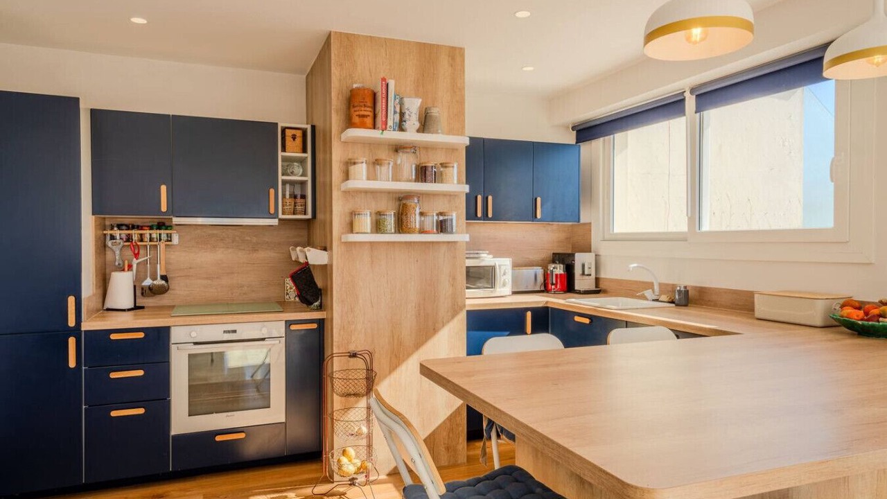 Photo of Kitchen in Prado - Republique
