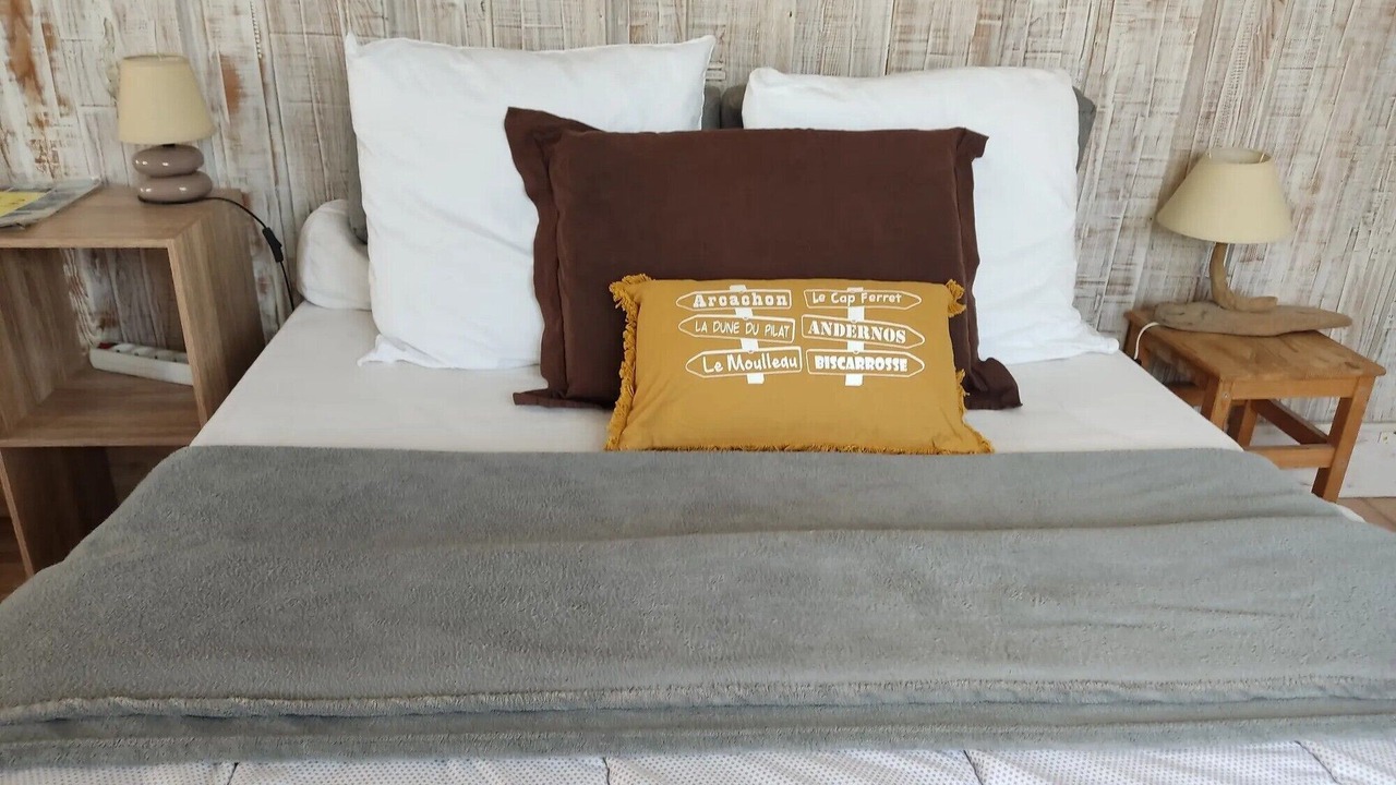 Photo of Bedroom in Gujan-Mestras