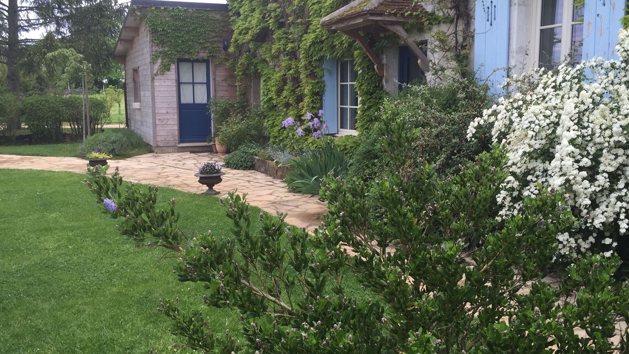 Photo of Outdoor in Andryes