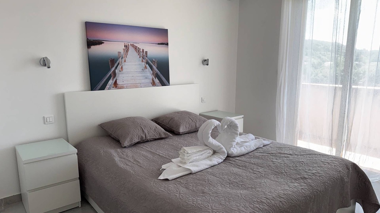 Photo of Bedroom in Mouans-Sartoux