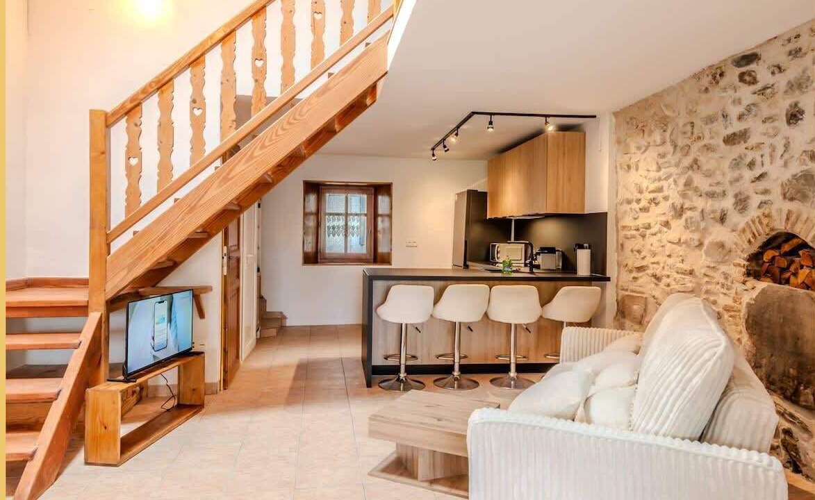 Photo of Livingroom in Yvoire