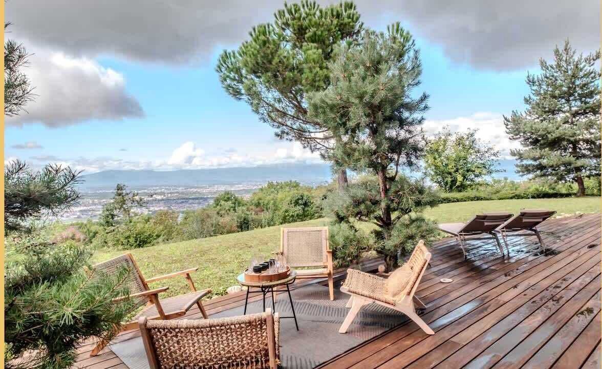 Photo of Patio Balcony in Cranves-Sales