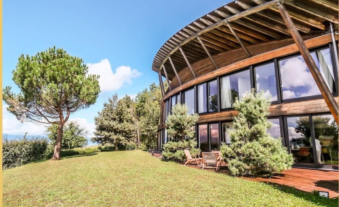 Photo of Patio Balcony in Cranves-Sales