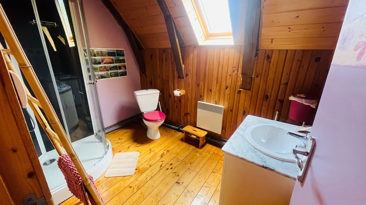 Photo of Bathroom in Mauriac