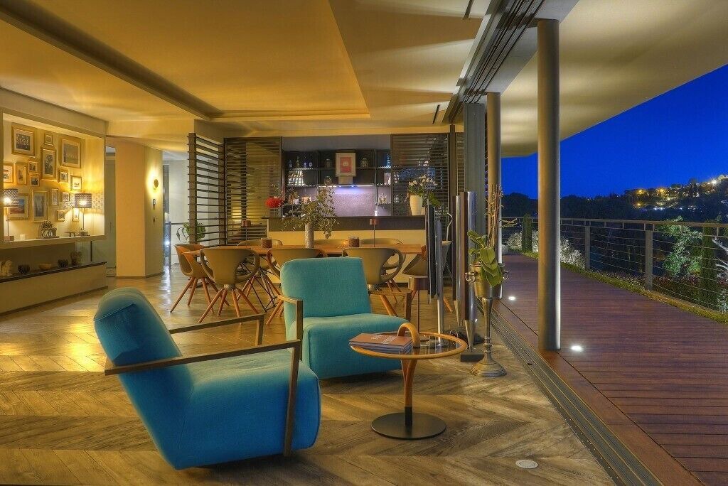 Photo of Outdoor in Mougins Town Centre