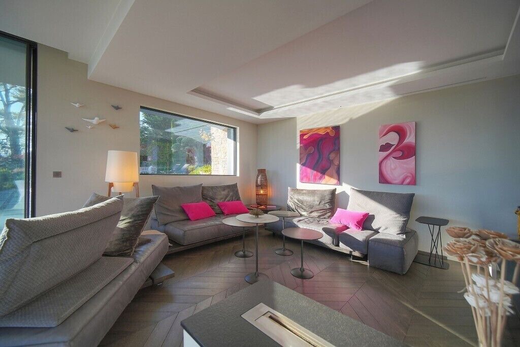 Photo of Livingroom in Mougins Town Centre