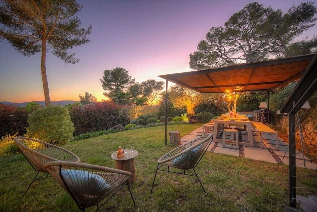 Photo of Outdoor in Mougins Town Centre