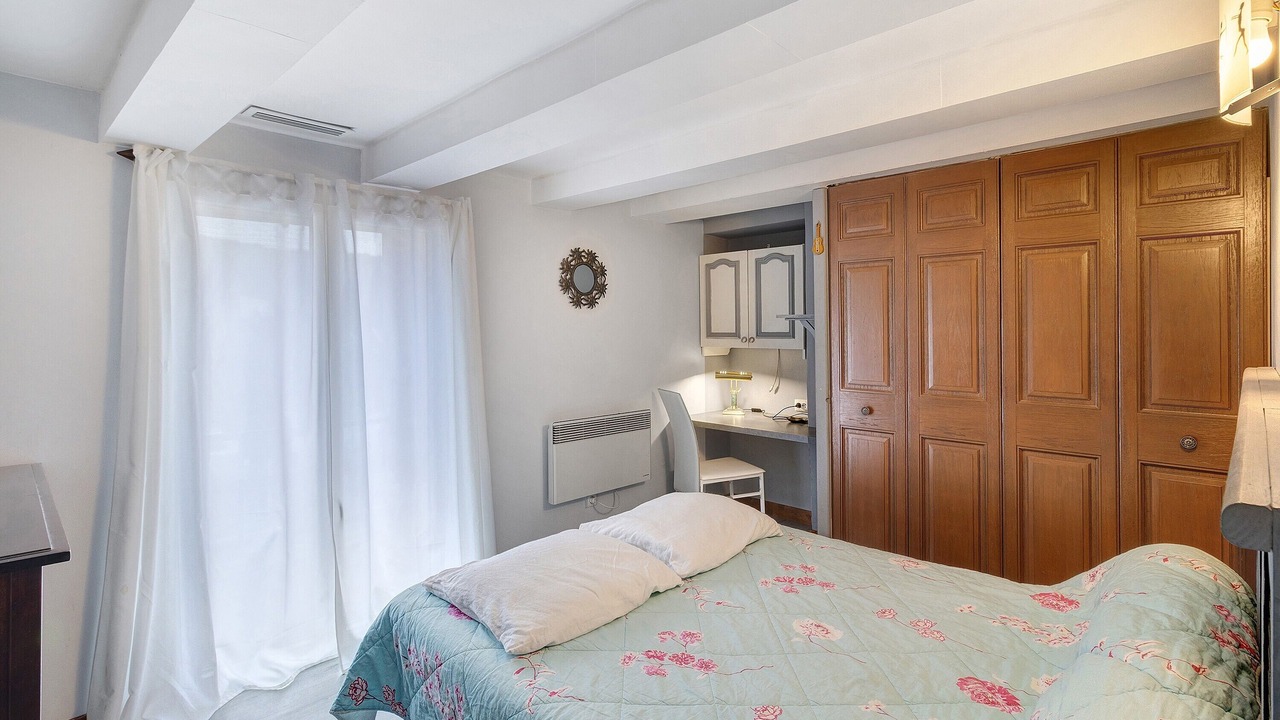 Photo of Bedroom in Le Lardin-Saint-Lazare