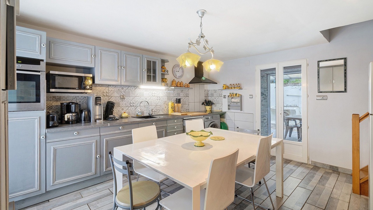 Photo of Kitchen in Le Lardin-Saint-Lazare