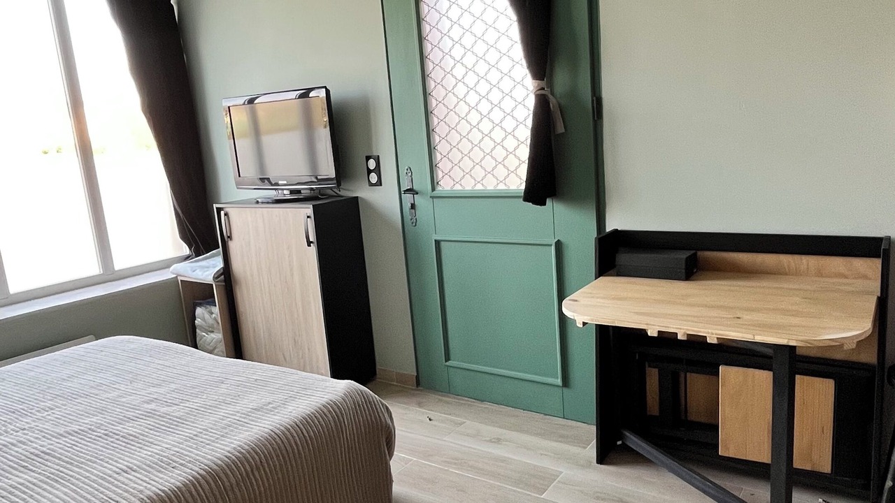 Photo of Bedroom in Sens