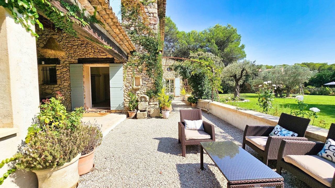 Photo of Patio Balcony in Saint-Cannat