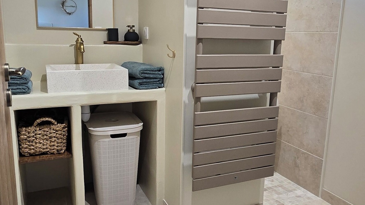 Photo of Bathroom in Jouet sur l'Aubois