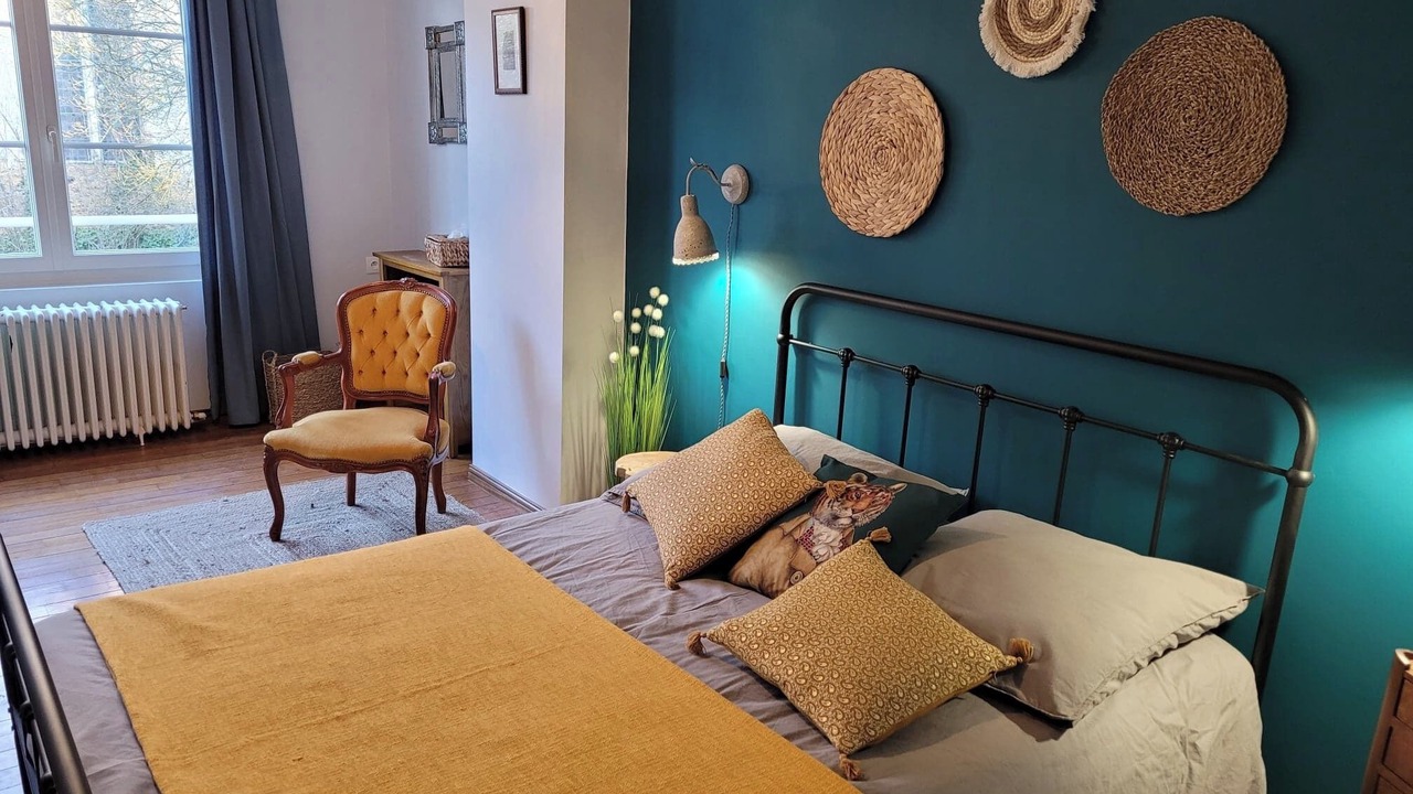Photo of Bedroom in Saint-Amand-en-Puisaye