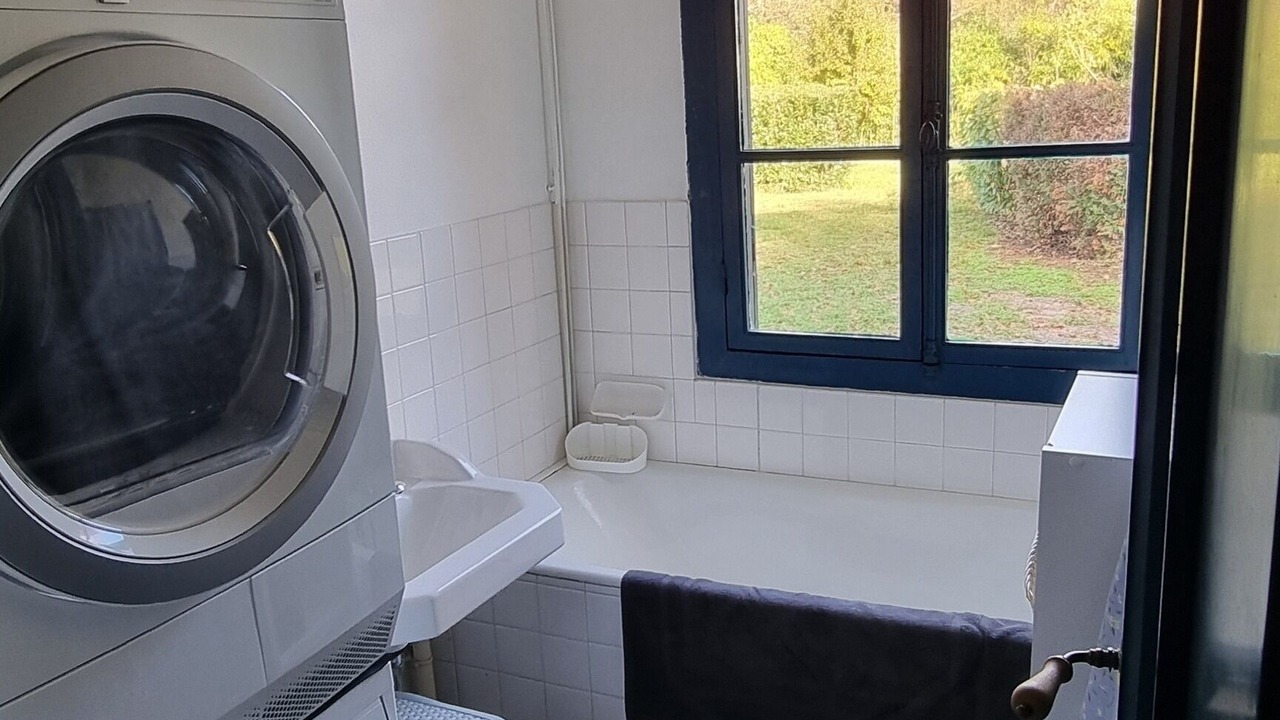 Photo of Bathroom in Sabres