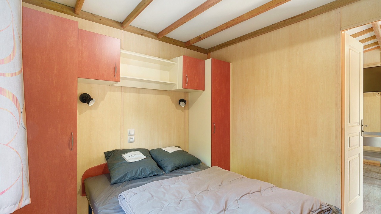 Photo of Bedroom in Saint-Martial-de-Nabirat