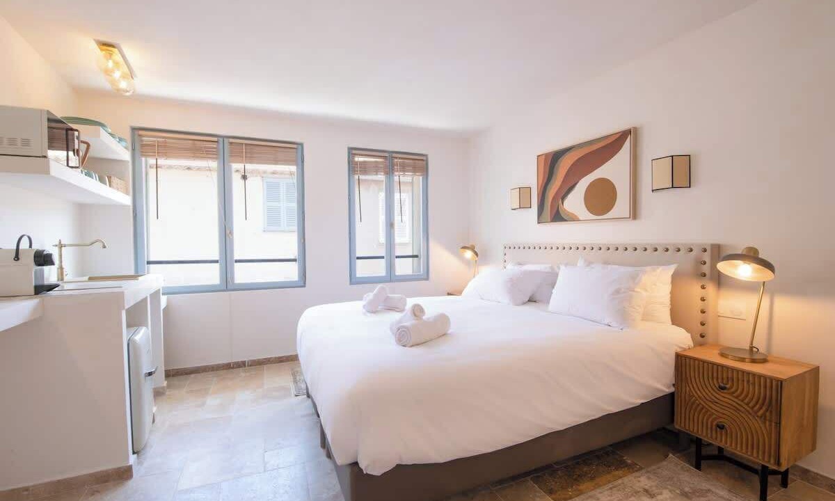 Photo of Bedroom in Saint-Tropez City Centre