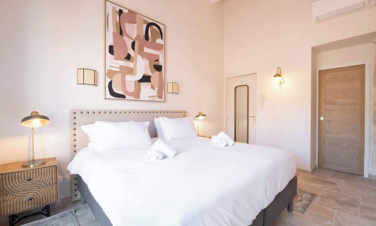 Photo of Bedroom in Saint-Tropez City Centre