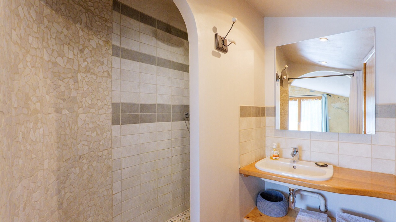 Photo of Bathroom in Saint-Remeze