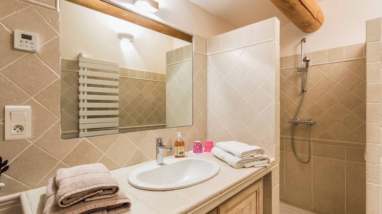 Photo of Bathroom in Maubec