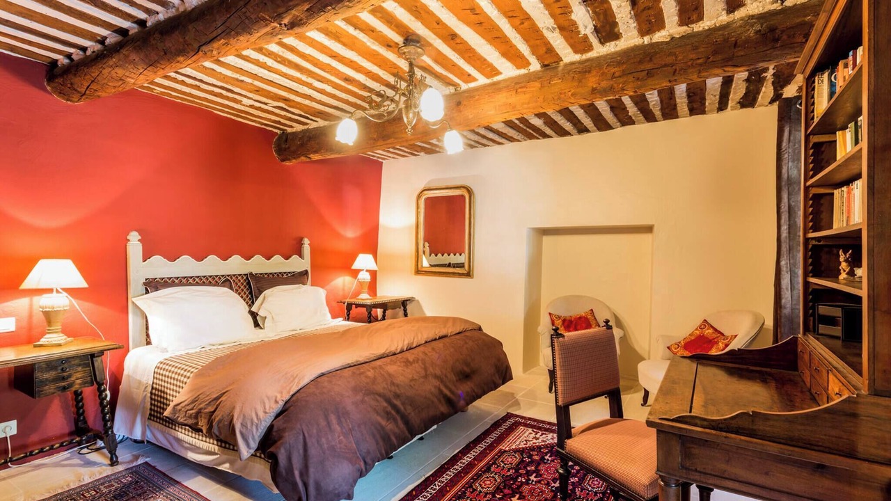 Photo of Bedroom in Maubec