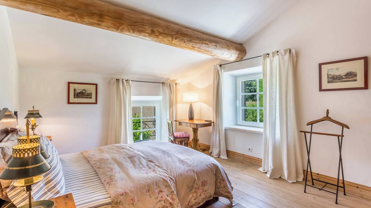 Photo of Bedroom in Maubec