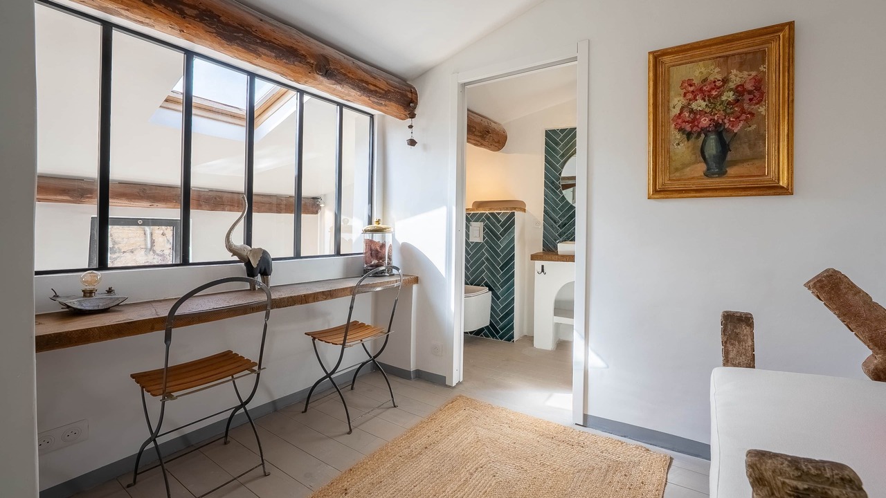 Photo of Bedroom in Goult