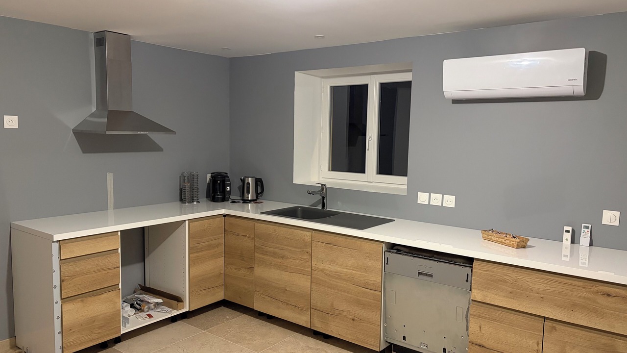 Photo of Kitchen in Vaux-en-Beaujolais