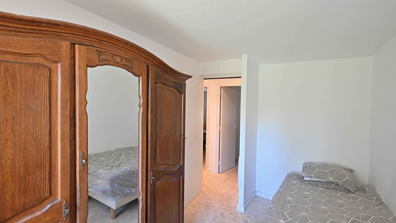 Photo of Bedroom in Bouc-Bel-Air