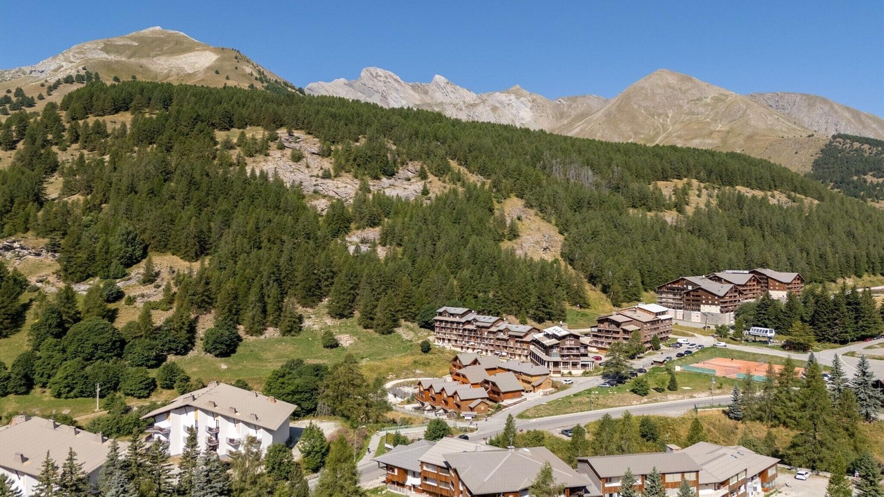 Photo of Others in Allos