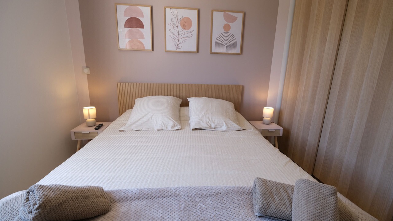 Photo of Bedroom in Pernes-les-Fontaines
