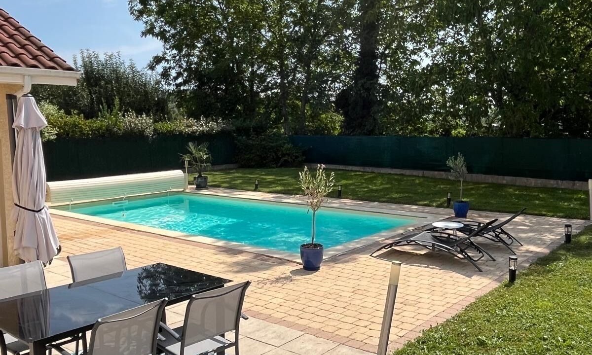 Photo of Outdoor in Saint-Genis-Pouilly