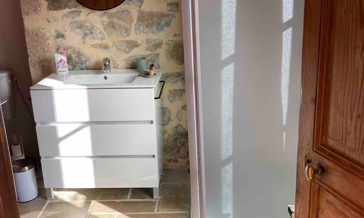 Photo of Bathroom in Saint-Prix