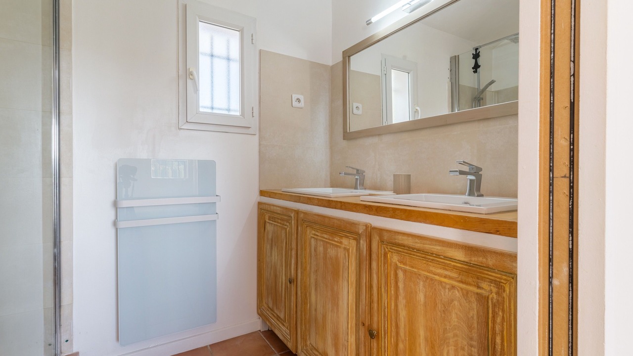 Photo of Bathroom in Le Tholonet