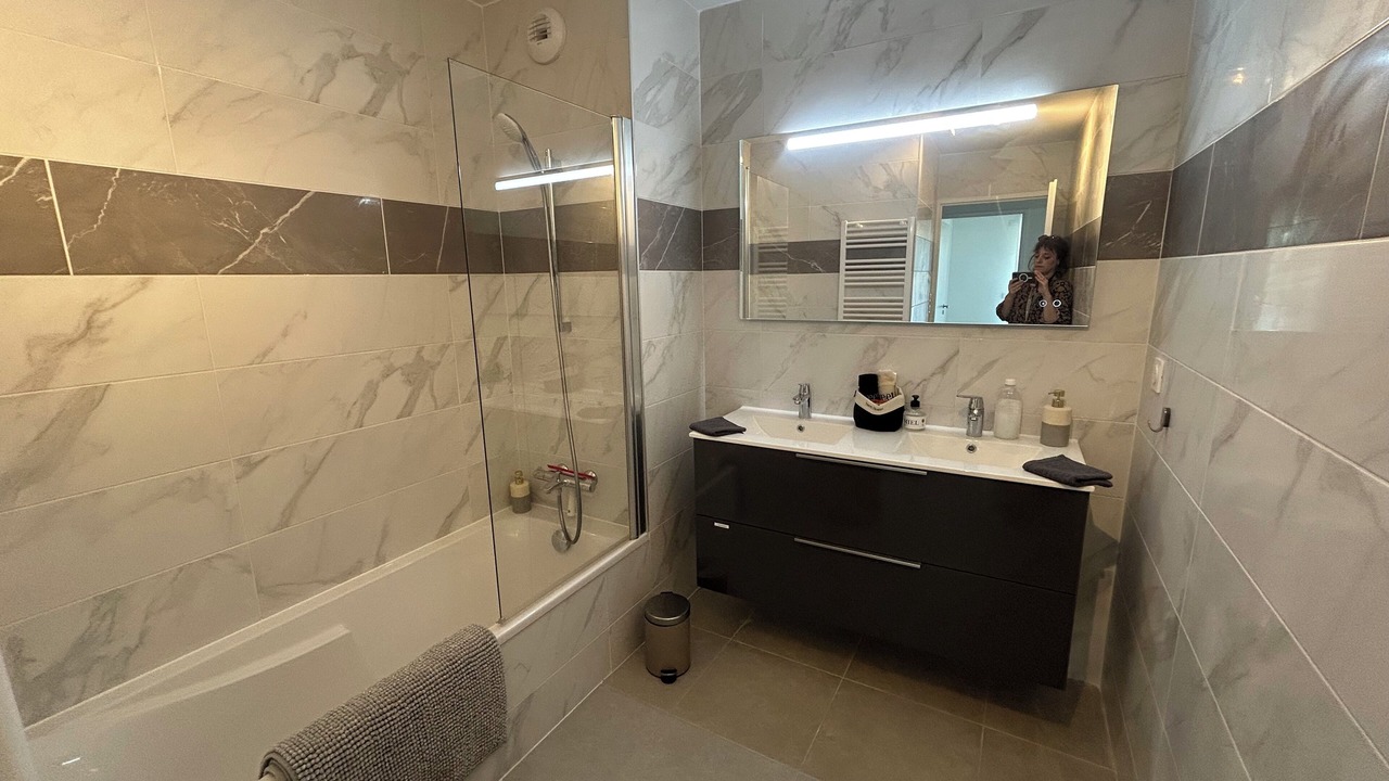 Photo of Bathroom in Golfe Juan