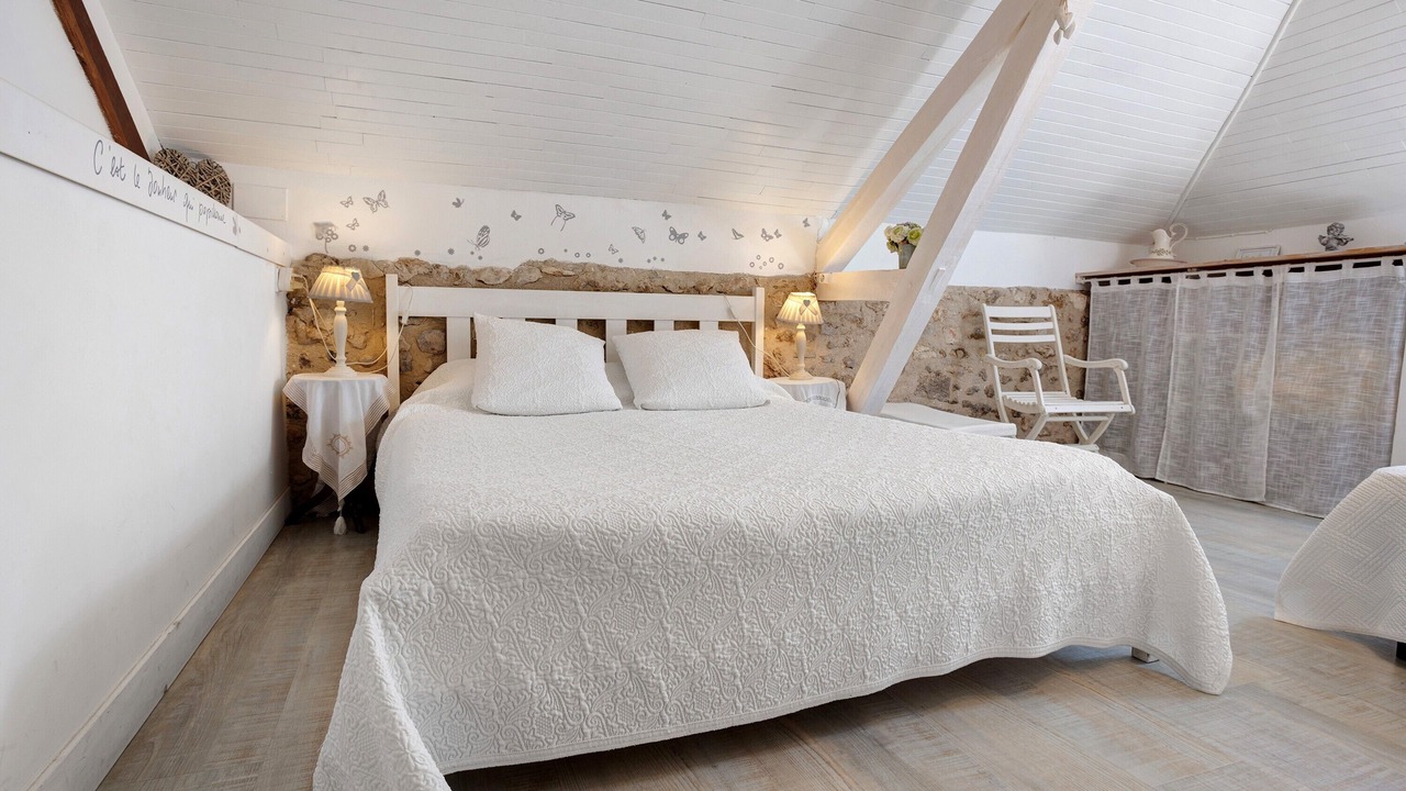 Photo of Bedroom in Limeyrat