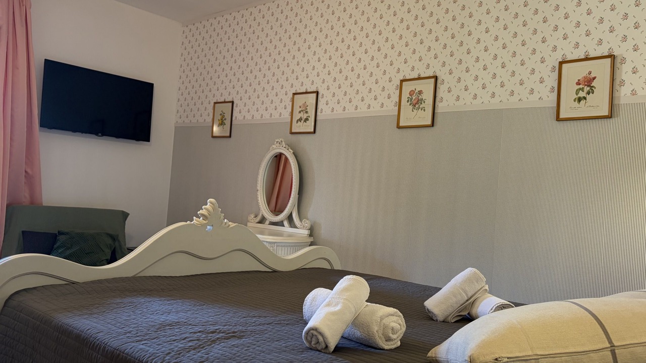 Photo of Bedroom in Theoule-Superieur