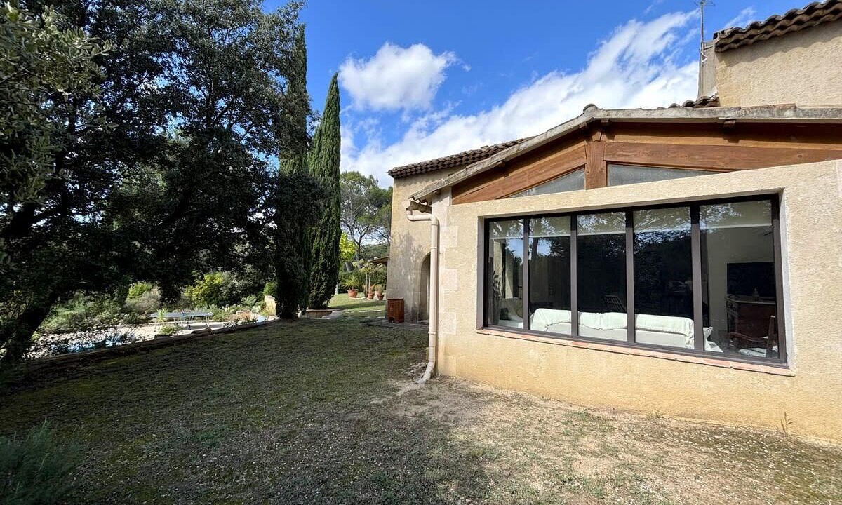 Photo of Outdoor in Lambesc