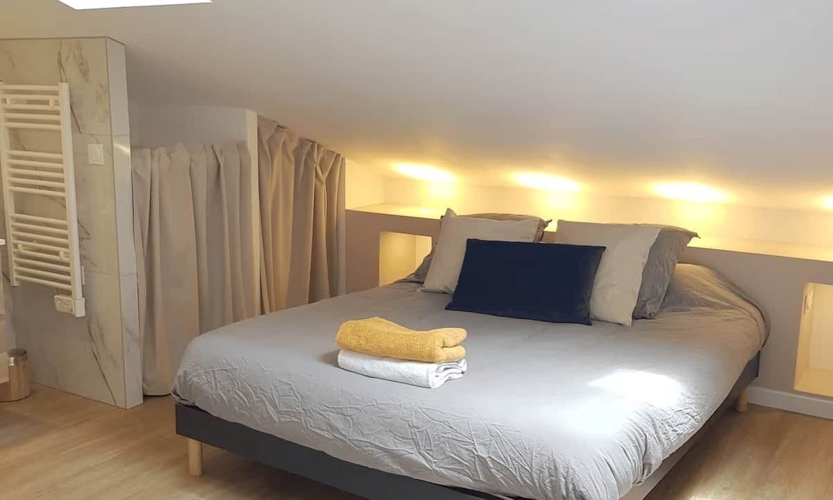 Photo of Bedroom in La Joliette